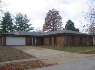 124 Lea Meadows Dr, Ballwin, MO