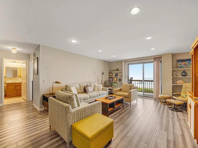 360 Shore Rd #3D — Photo 14