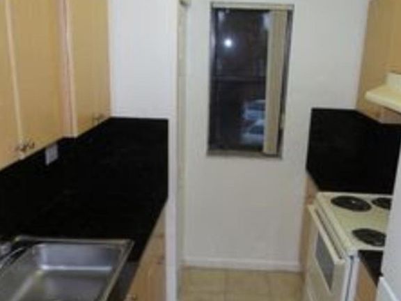 5th image of 7130 NW 179th St APT 212