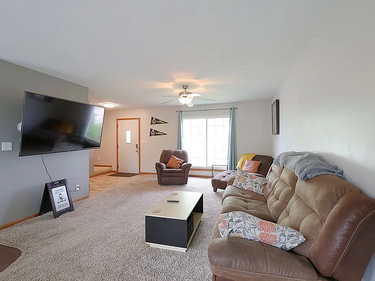 3139 Bowfield Way — Photo 6