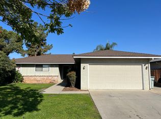 3050 E Sample Ave, Fresno, CA 93710
