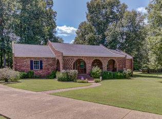 102 Hunters Crest Cir, Vicksburg, MS 39183