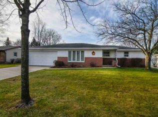 1181 Nova Ln, Ashwaubenon, WI 54304