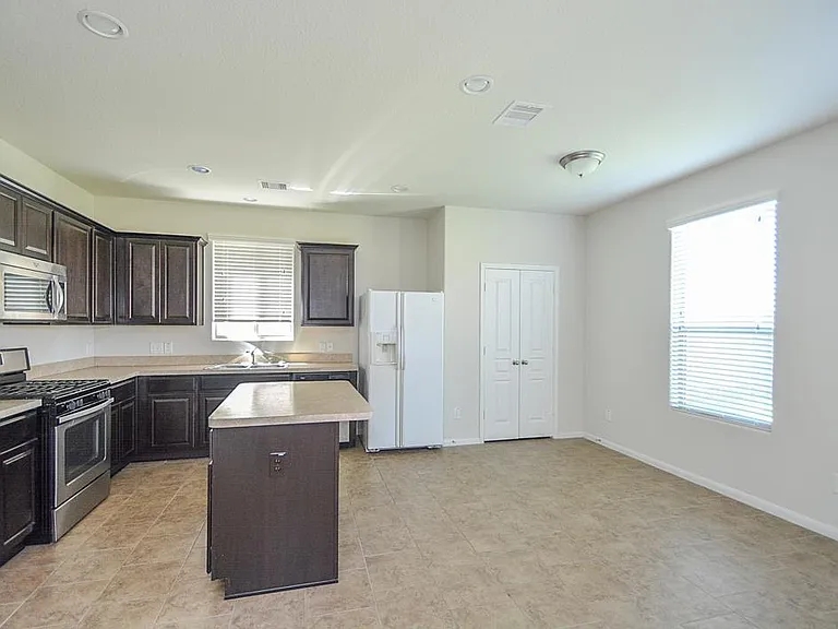 5827 Banyan Oak Ct — Photo 10