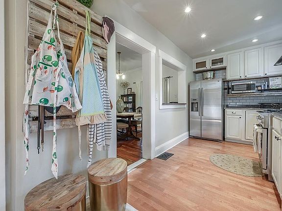 5th image of 308 W Louisiana Ave
