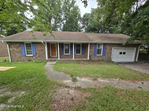115 Heritage St, Greenville, NC 27858