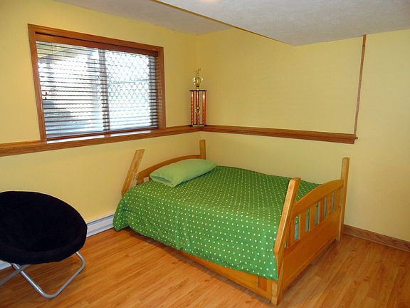 4th image of 7721 Deer Grove Ct NE