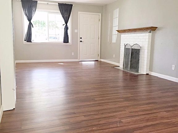 3rd image of 5409 Priscilla Ln