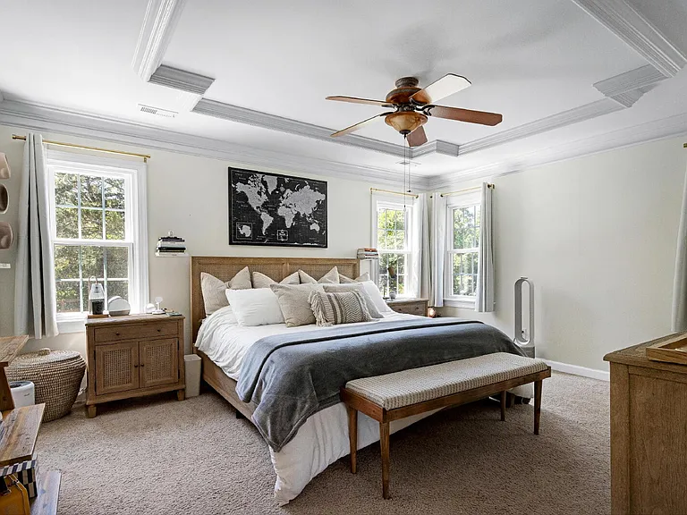 2711 Ashland Dr — Photo 24