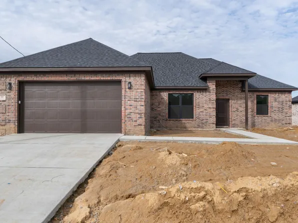 53 Springtree Cir, Little Rock, AR 72209