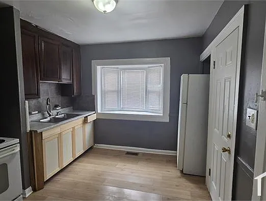 13572 Saint Marys St #LOWER — Photo 12