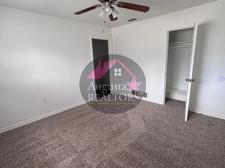 2626 Garfield Ave — Photo 14