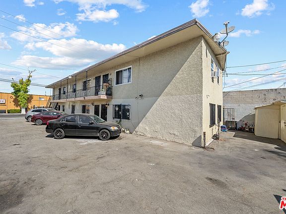 5th image of 7418 S Main St
