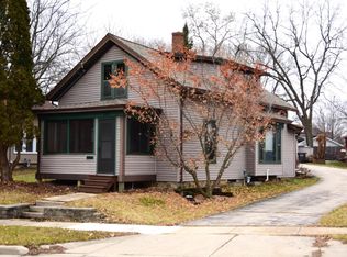 239 Fox St, Mukwonago, WI 53149