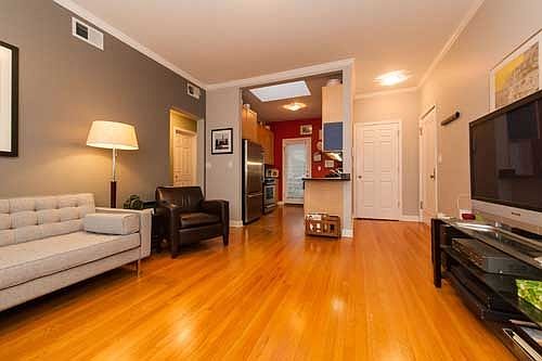 5th image of 5000 N Washtenaw Ave APT 3