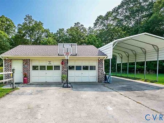 3rd image of 8435 Old Roxbury Rd