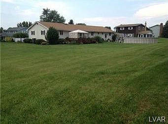 3rd image of 4647 Pine Dr