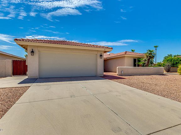 3rd image of 26202 S Saddletree Dr