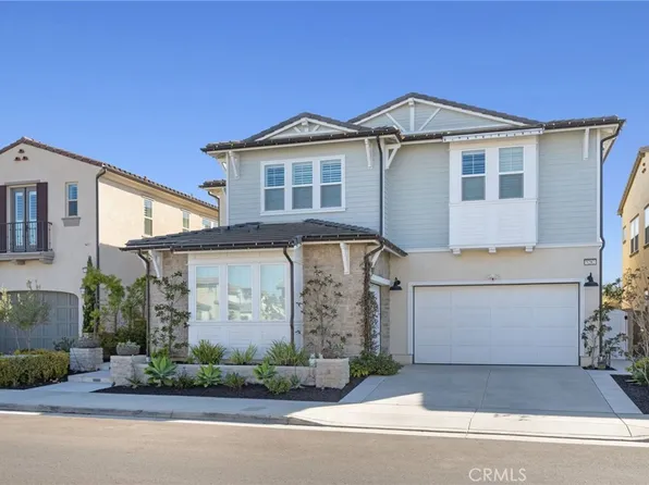 5292 Goldenrod Cir, Huntington Beach, CA 92649