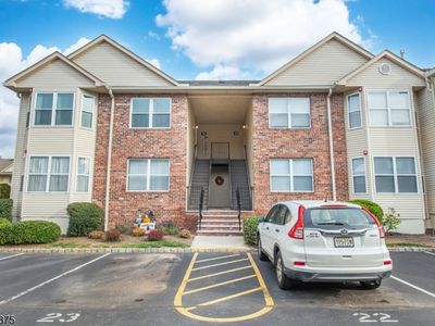 16 Claire Ct, East Hanover, NJ, 07936