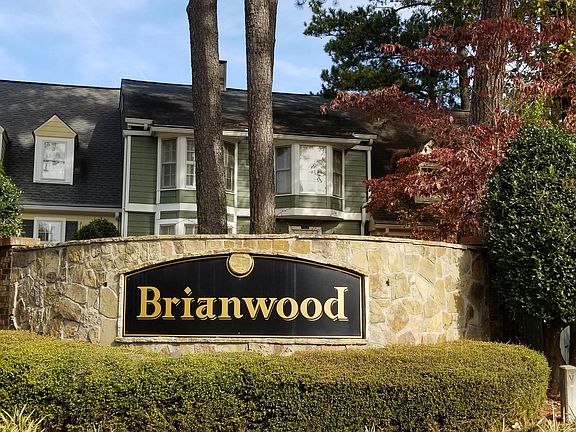 Brianwood Community Entrance