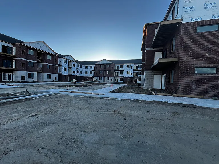 Marketplace Cove — Photo 11