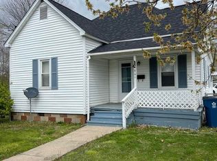 401 W Sylvester Ave, Christopher, IL 62822