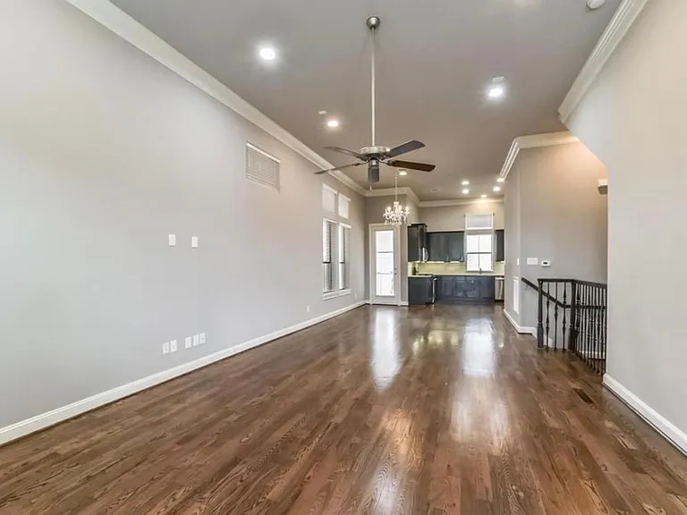9642 Knight Rd — Photo 16