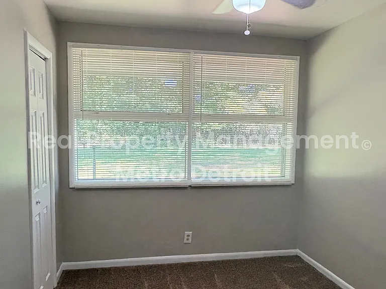 32505 Bell Vine Ct — Photo 16