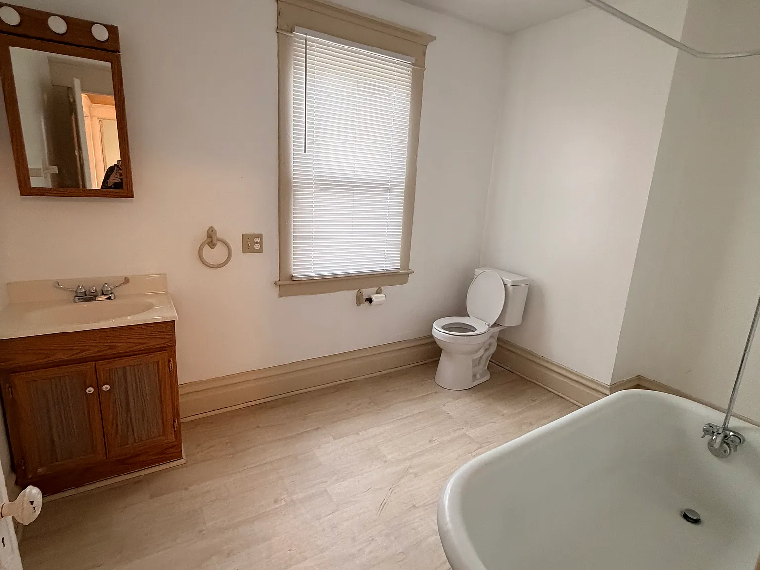 3 bed, 1344 sqft, $1,500 — Photo 4