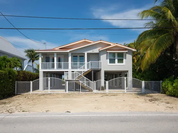 241 W Indies Dr, Ramrod Key, FL 33042