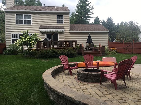 Stone patio/Firepit poolside