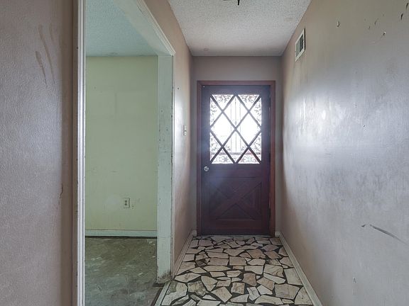 5th image of 5134 Scottsdale Ave