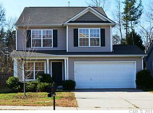 5323 Fernhill Dr, Charlotte, NC 28217