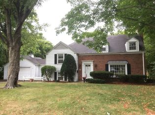 112 Ravine Forest Dr, Lake Bluff, IL 60044