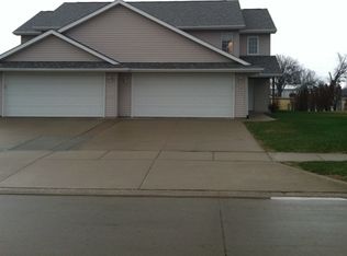 704 W 2nd St #B, Kalona, IA 52247