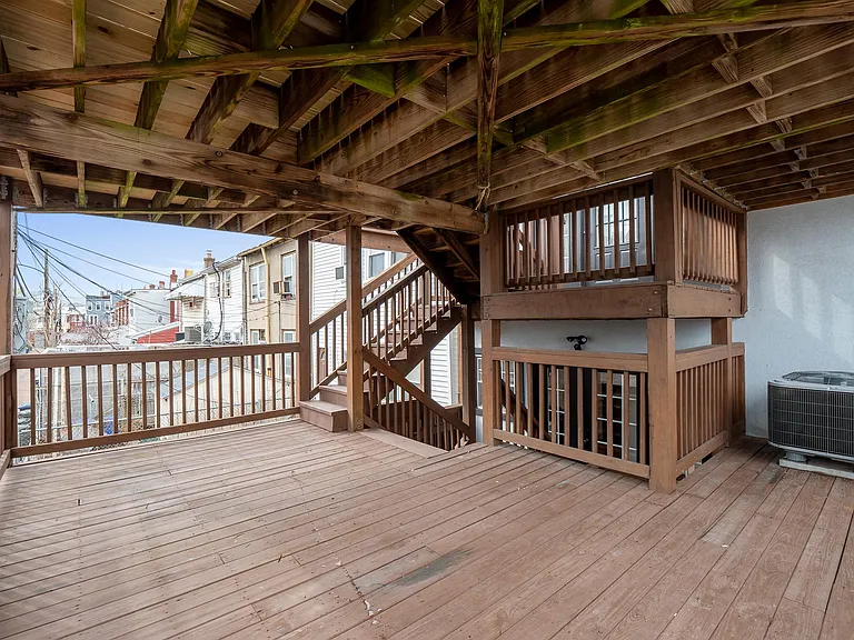 730 Newton Pl NW — Photo 16