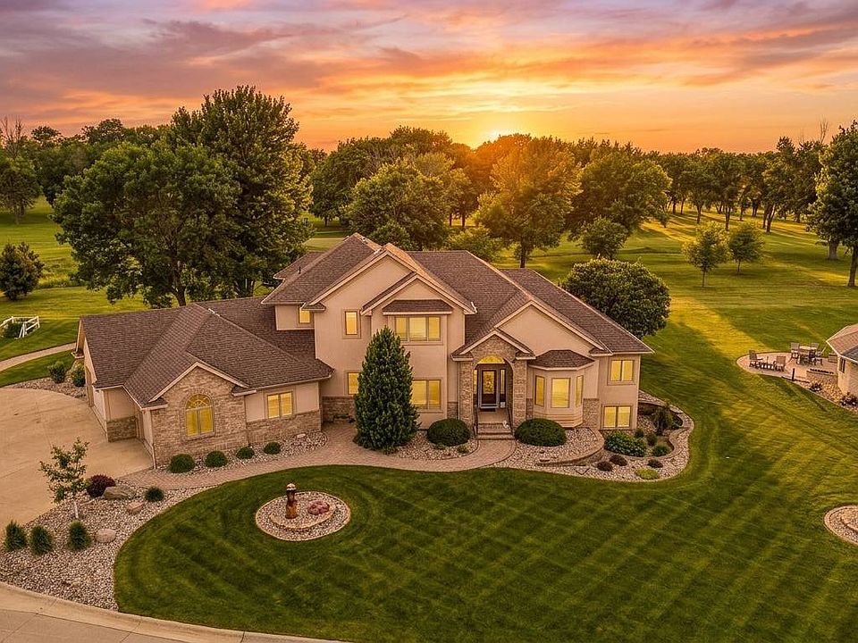 1st image of 805 Heritage Dr