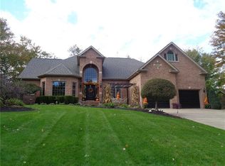105 Kingsmen Dr, Aliquippa, PA