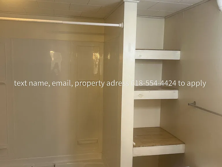 10065 N Main St #2 — Photo 5