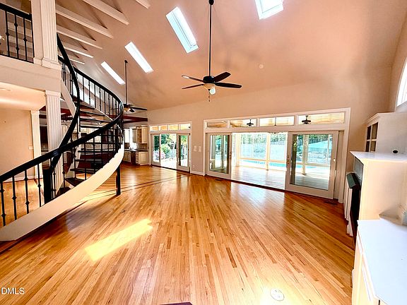 5th image of 2905 Hunters Bluff Dr