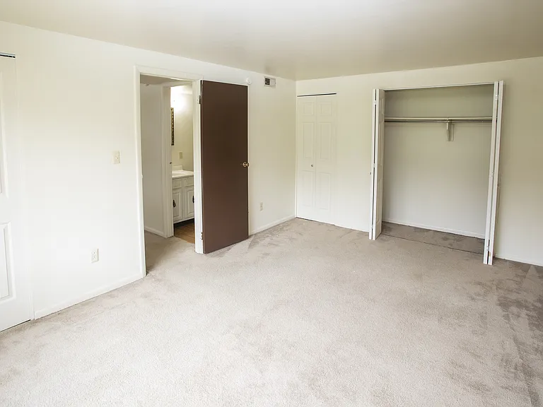Markvue Apartments — Photo 8