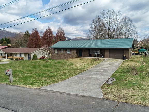3rd image of 157 Timber Lake Dr