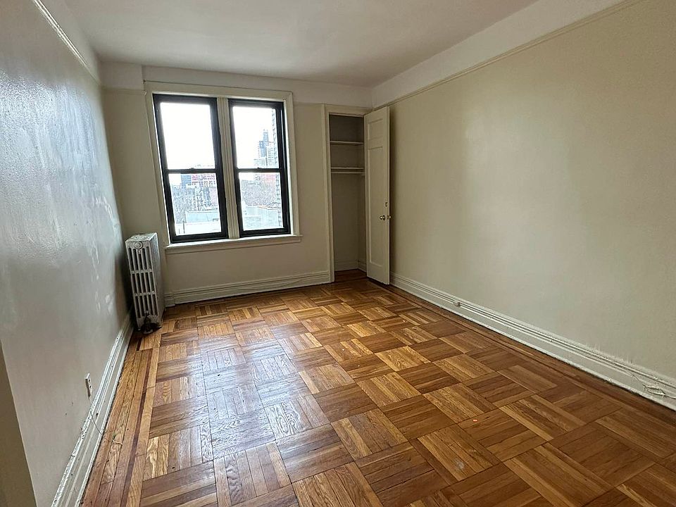 1st image of 802 Park Pl APT 1D