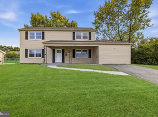 8 Heath Ln, Willingboro, NJ 08046