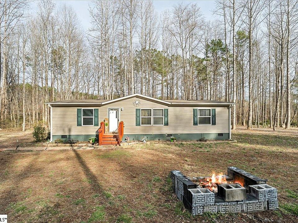 1st image of 114 Ravenwood Ln