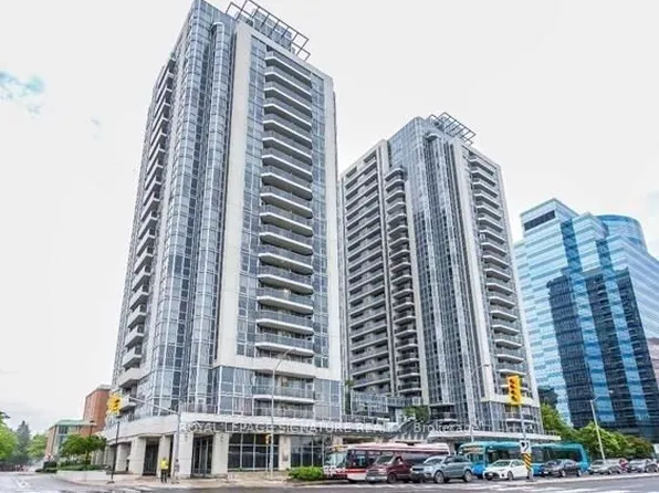 5793 Yonge St #705, Toronto, ON M2M 0A9