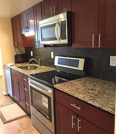4th image of 95 Orchard Dr