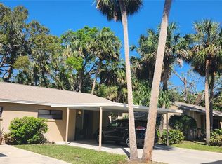 5051 Village Gardens Dr #15, Sarasota, FL 34234