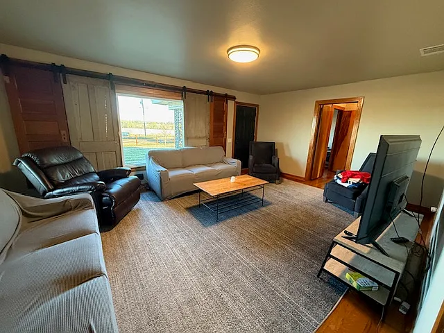 13428 FM 269 — Photo 12